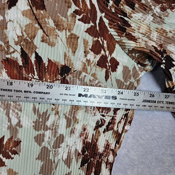 Catherines Womens 4X Brown Leaf Print Pleated Blouse Crochet Neck bell sleeves - Picture 5 of 15